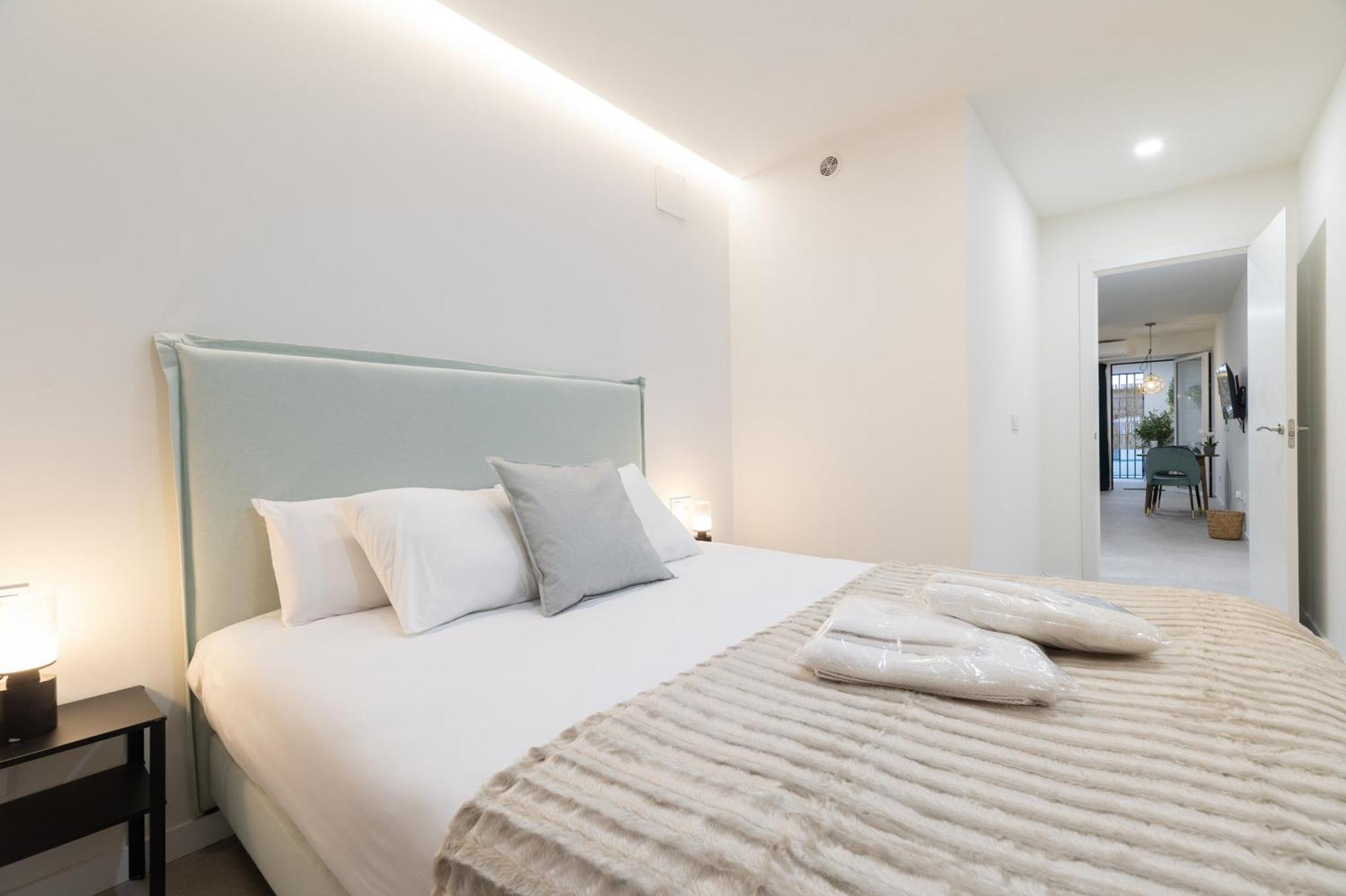 Ag7 Loft Valencia Espaciosos Estudios Con Terraza Cercanos Al Metro Zona Ayora Ngoại thất bức ảnh